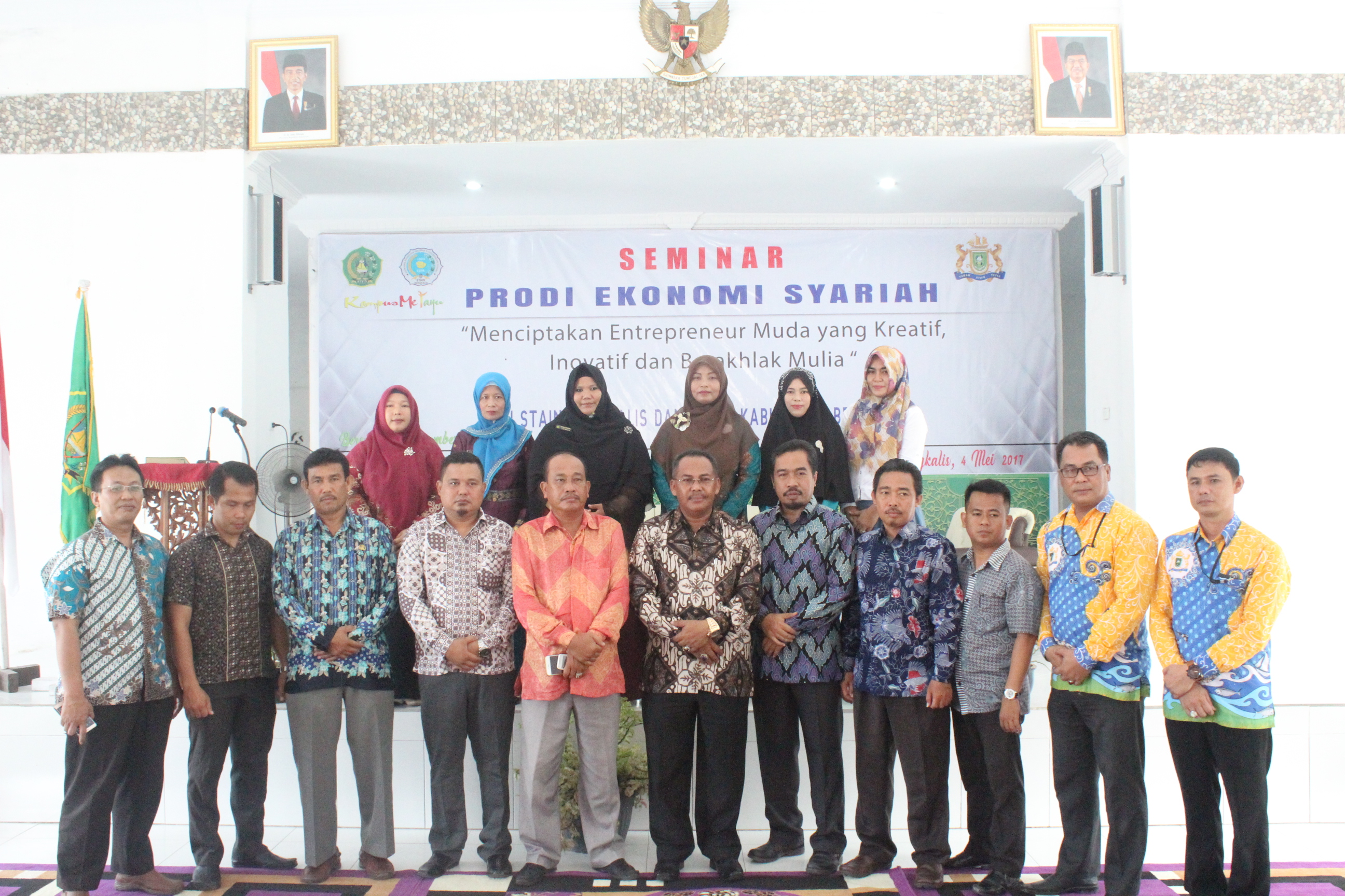 Seminar Menciptakan Enterpreneur Muda yang Kreatif, Inovatif dan Berakhlak Muliah dan Sekaligus MOU STAIN Bengkalis dan Kadin Kab. Bengkalis